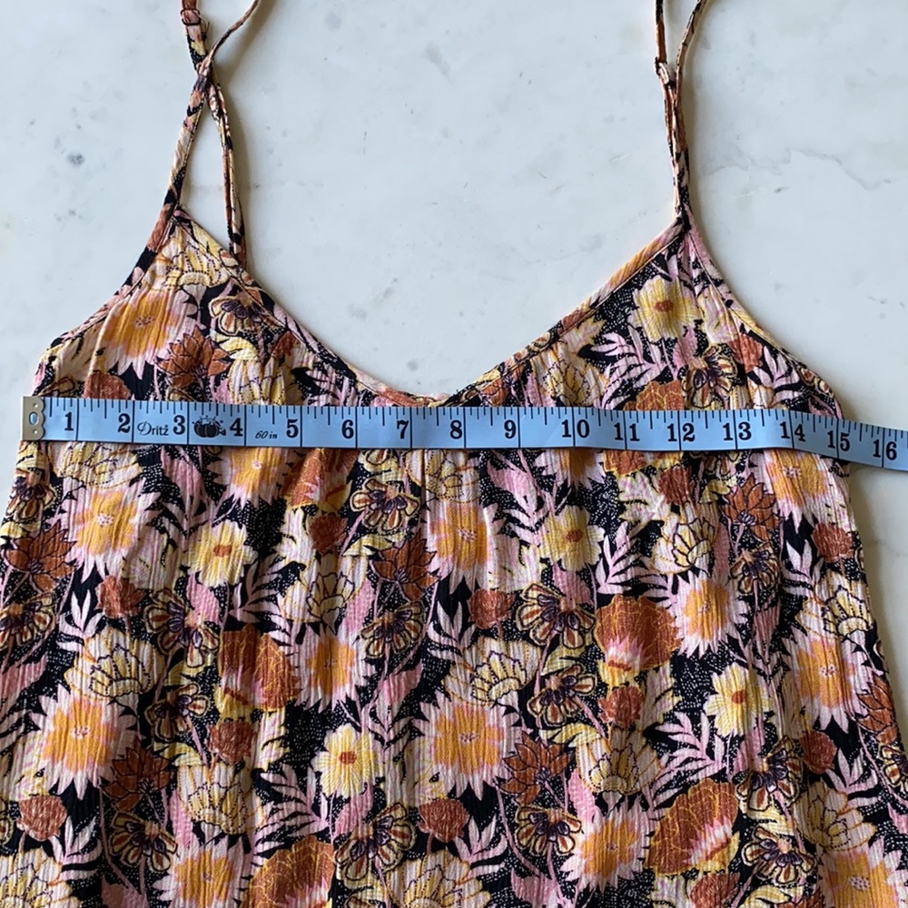 Volcom - Picture 10 of 10